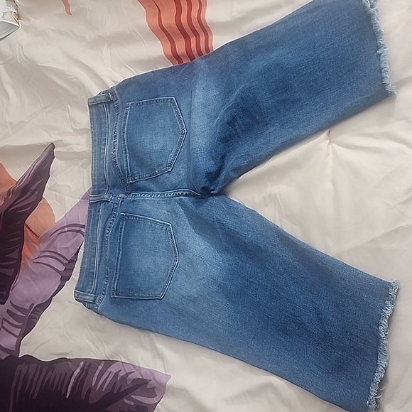 Nyco frayed skinny Bermuda shorts - Picture 4 of 4